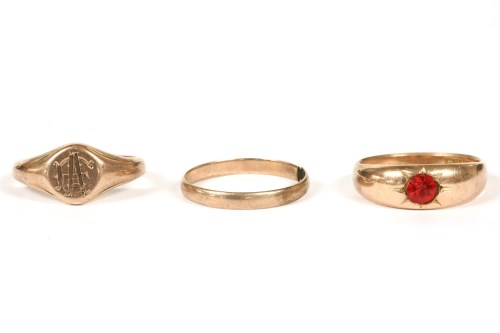 Lot 3 - A gold single stone paste ring
