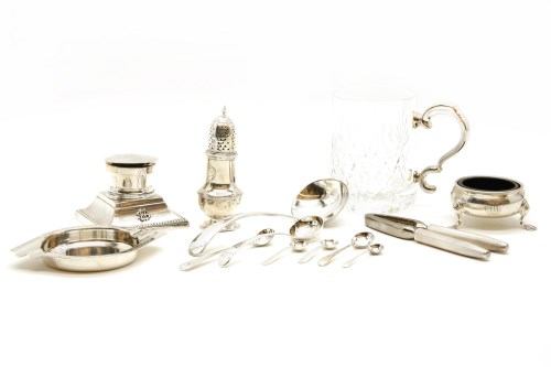 Lot 92 - A quantity of silver items