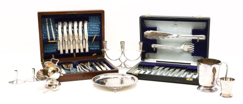 Lot 309 - A collection of silver plated items