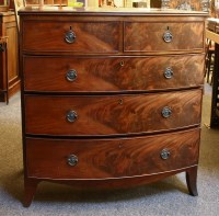Lot 487 - A Regency mahogany bow front chest of drawers