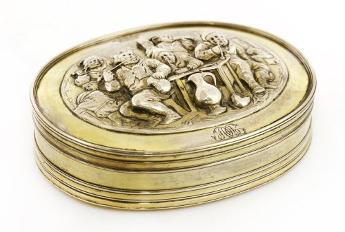 Lot 13 - An 18th century Dutch silver gilt tobacco box