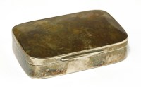 Lot 1 - An unmarked snuff box