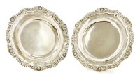 Lot 185 - A pair of William IV silver dinner/dessert plates