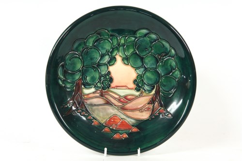 Lot 352 A Moorcroft Mamoura Dish Lot 352 A Moorcroft Mamoura Dish