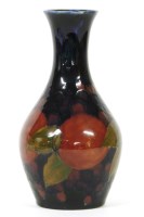 Lot 195 - An early 20th century William Moorcroft Pomegranate vase