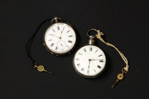 Lot 41 - A late 18th century silver cased pocket watch
