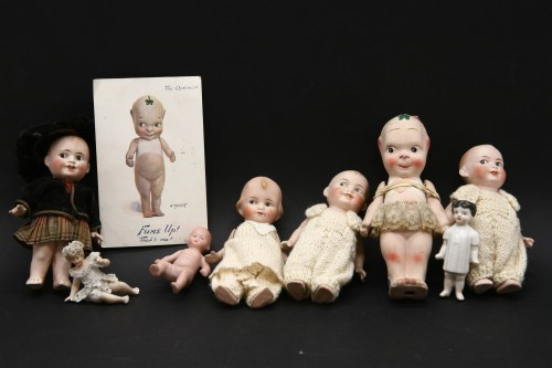 Lot 75 - A Bisque fums-up doll