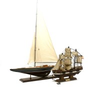 Lot 532 - A hand crafted model of a schooner in full sail