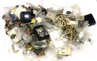 Lot 280 - A collection of costume jewellery
