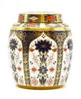 Lot 476 - A Royal Crown Derby old Imari pattern large ginger jar and cover