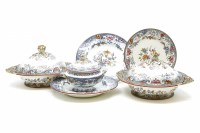 Lot 553 - An extensive late 19th century Minton Seincre pattern dinner service