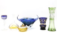 Lot 528 - A collection of glassware