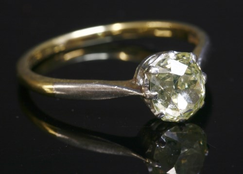 Lot 46 - A single stone diamond ring