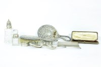 Lot 112 - A quantity of silver items