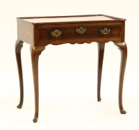Lot 497 - A George III mahogany silvan table