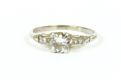 Lot 11 - A single stone brilliant cut diamond ring