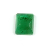 Lot 2 - An unmounted emerald cut emerald