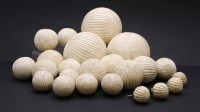 Lot 260 - A large collection of various turned ivorine balls