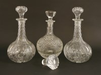 Lot 517 - A pair of Victorian onion-shaped decanters and stoppers