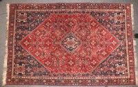 Lot 406 - A hand knotted Persian Hamadan rug