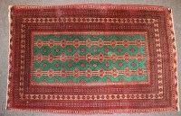 Lot 421 - A hand knotted Pakistan rug