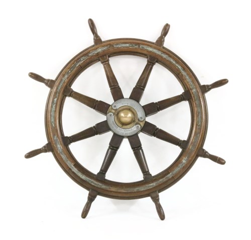 Lot 275 - A ship's wheel