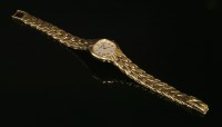 Lot 139 - A ladies' 18ct gold Patek Philippe quartz 'La Flamme' bracelet watch