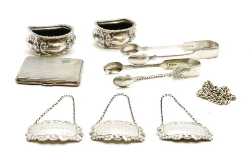 Lot 119 - A collection of silver items