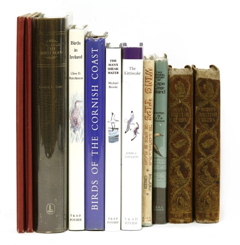 Lot 425 - NATURAL HISTORY: 1- Mudie