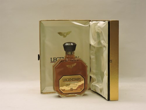 Lot 152 - Assorted to include: 1950s Ballantines