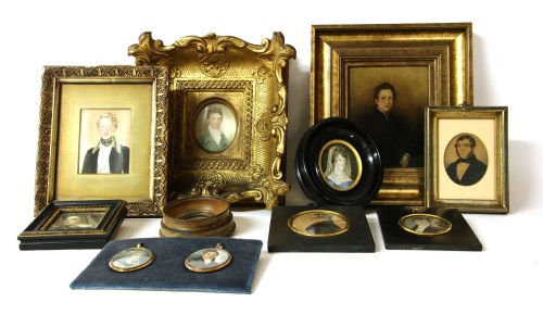 Lot 117 - A quantity of various miniature portraits