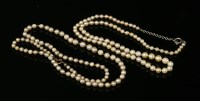 Lot 3 - A single row graduated cultured pearl necklace