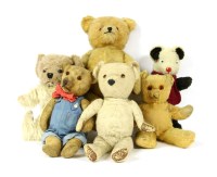 Lot 259 - A collection of teddy bears