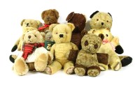 Lot 271 - A collection of teddy bears