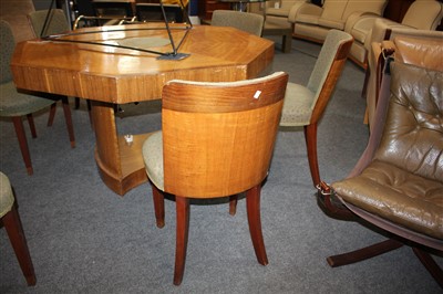 Lot 138 - An Art Deco burr walnut and maple dining table