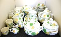 Lot 343 - A Villeroy and Boch part tea and dinner service