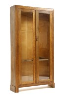 Lot 520 - An early 20th century oak bookcase