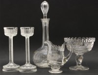 Lot 266 - Collection of glass items