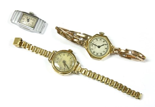 Lot 10 - A ladies 9ct gold Tavannes mechanical bracelet watch