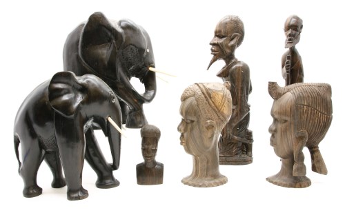 Lot 263 - A collection of tribal wooden items