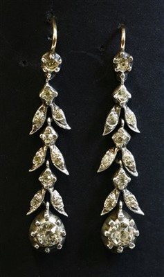 Lot 24 - A pair of Georgian paste drop earrings