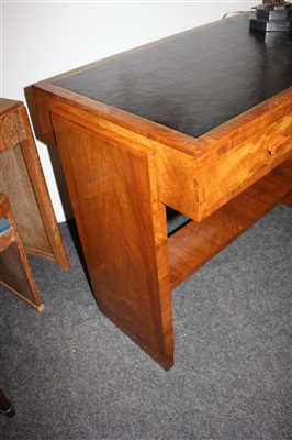 Lot 162 - An Art Deco walnut writing table