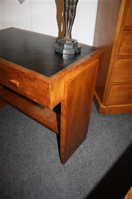 Lot 162 - An Art Deco walnut writing table
