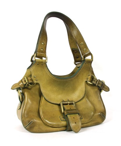 Lot 492 - A Mulberry green pebble leather handbag