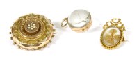 Lot 56 - A Victorian gold split pearl brooch