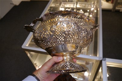 Lot 143 - A pierced silver pedestal basket