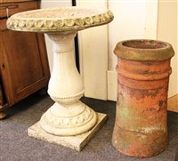 Lot 513A - A bird bath