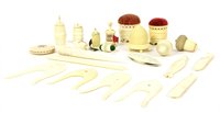 Lot 64 - Ivory sewing items