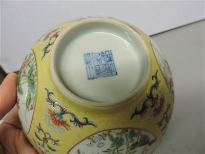Lot 62 - A pair of Chinese famille rose bowls