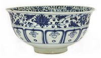 Lot 22 - A large Chinese blue and white bowl